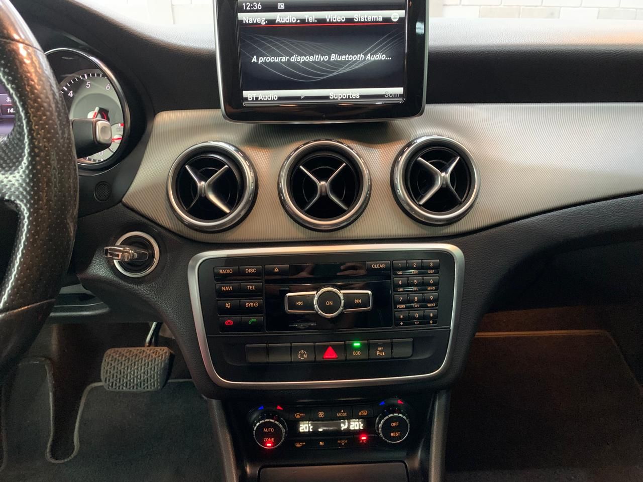 GLA 200 Vision 1.6/1.6 TB 16V Flex Aut. — foto 13