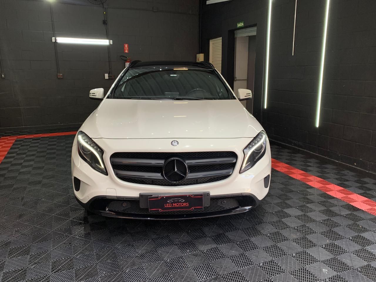 GLA 200 Vision 1.6/1.6 TB 16V Flex Aut. — foto 2