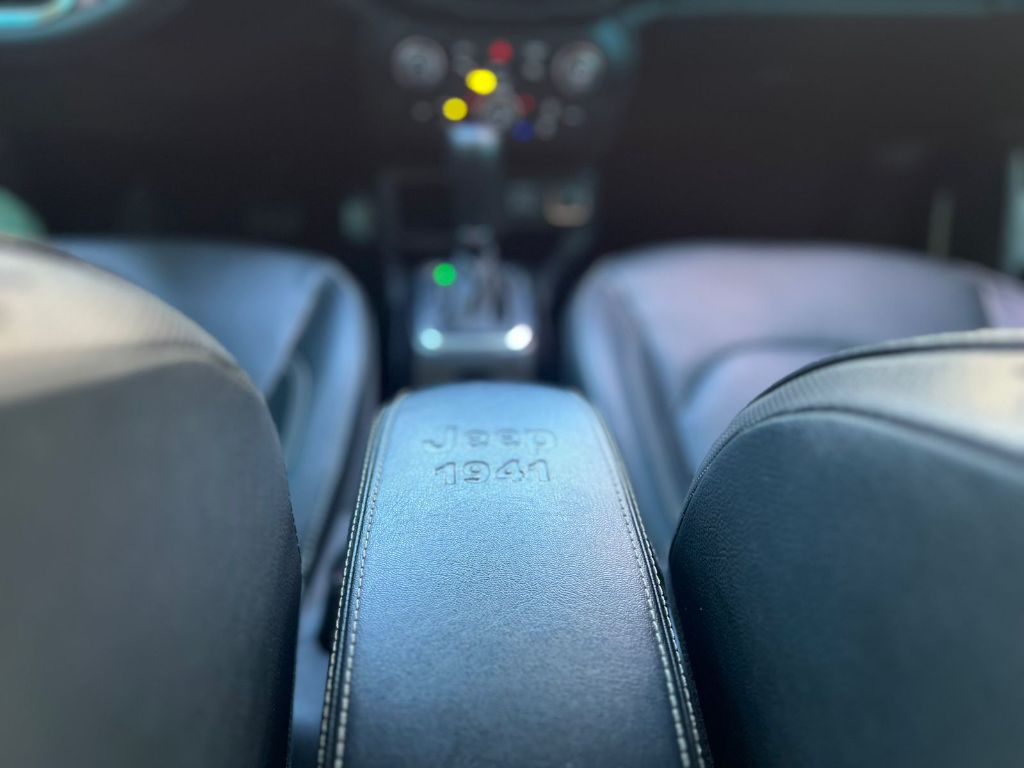 Jeep Renegade Long. t270 1.3 tb 4x2 flex aut.    2023