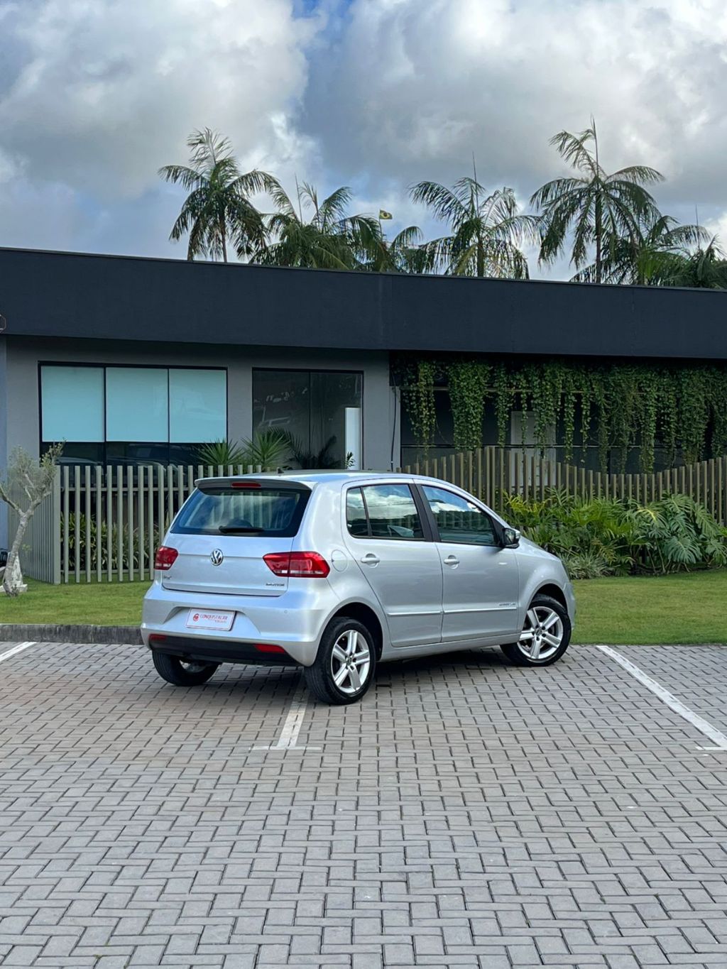 Volkswagen Fox Comfortline i motion 1.6 flex 8v 5p    2016