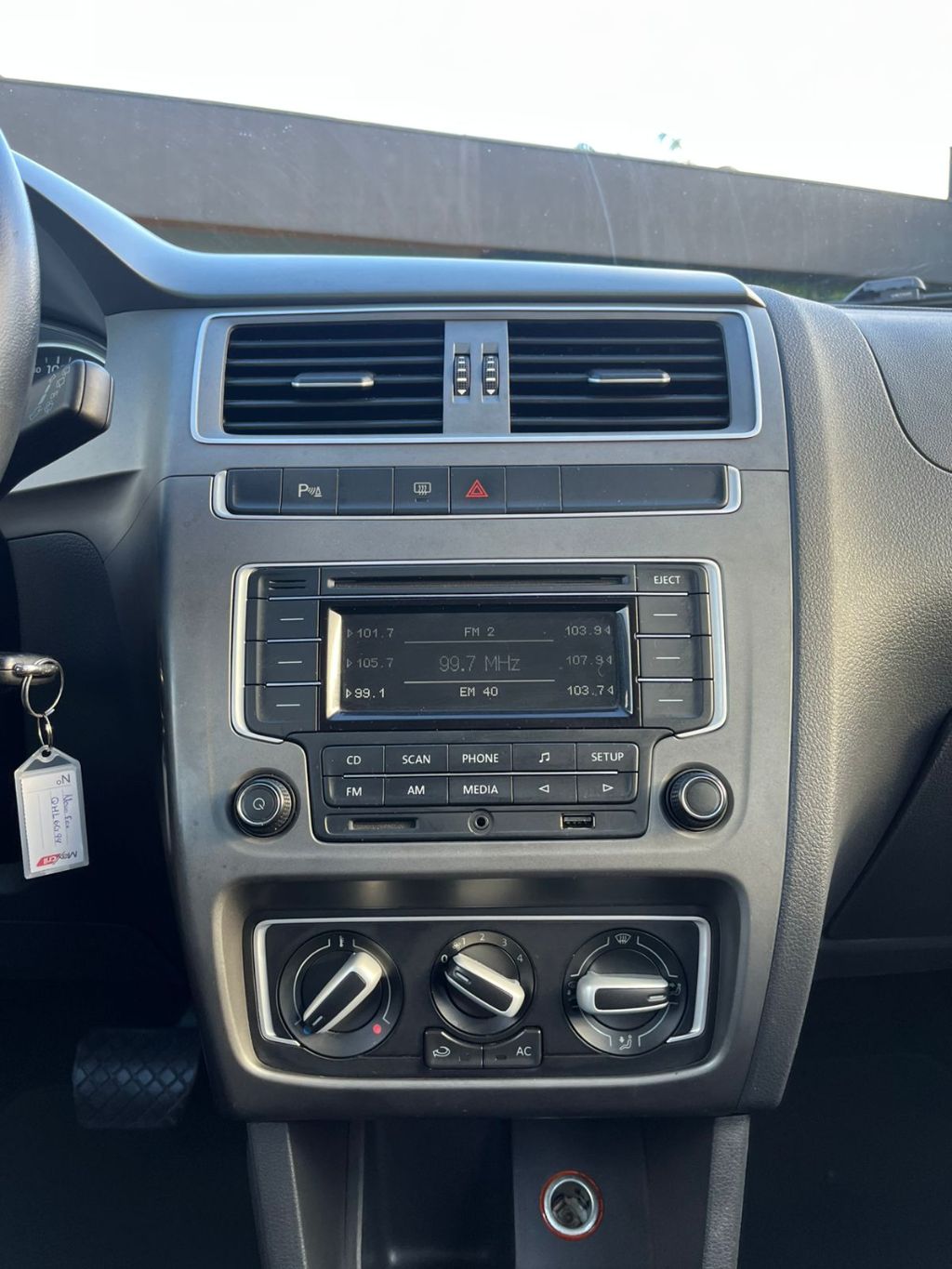 Volkswagen Fox Comfortline i motion 1.6 flex 8v 5p    2016