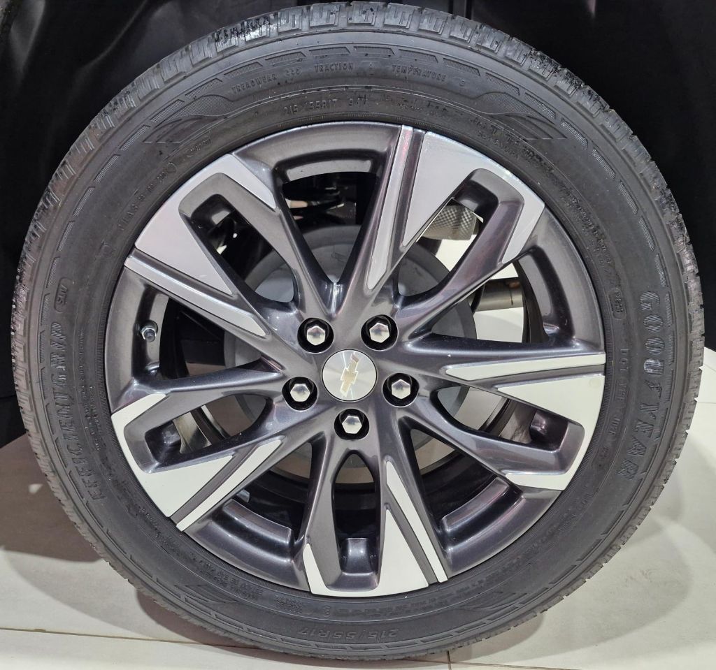 TRACKER Premier 1.0 Turbo 12V Flex Aut.