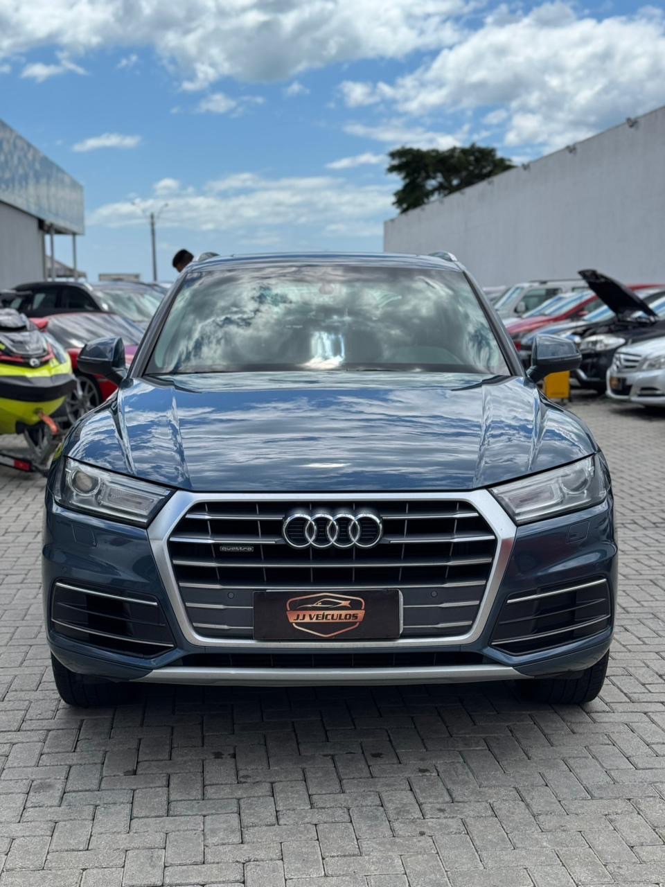 Audi Q5 Ambiente 2.0 tfsi quattro s tronic    2018