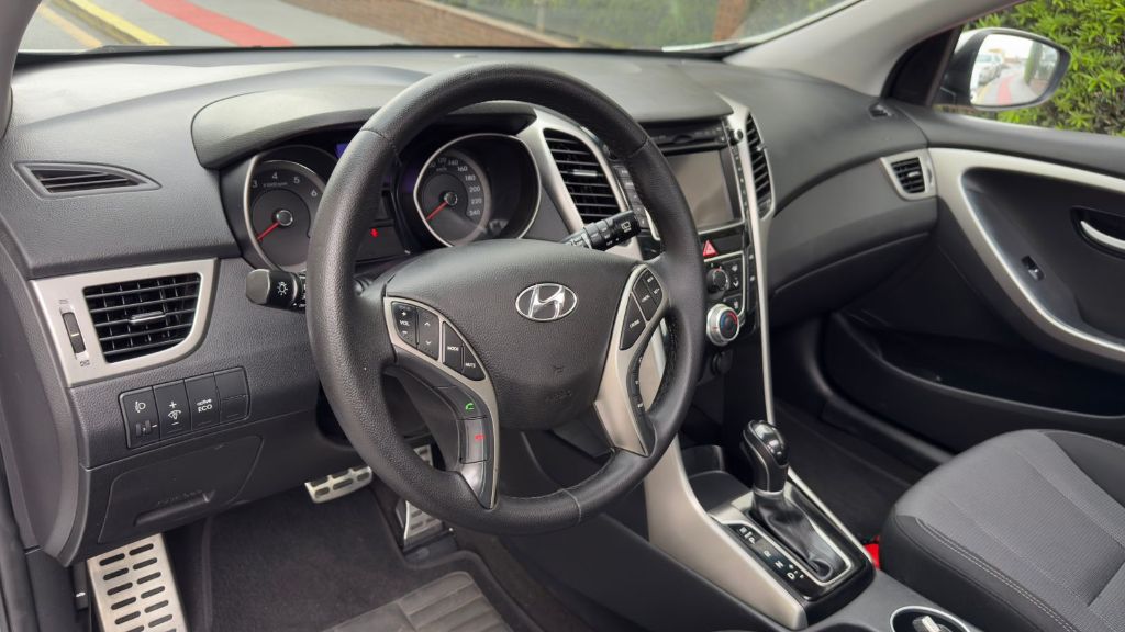 Hyundai I30 1.8 16v aut. 5p    2016