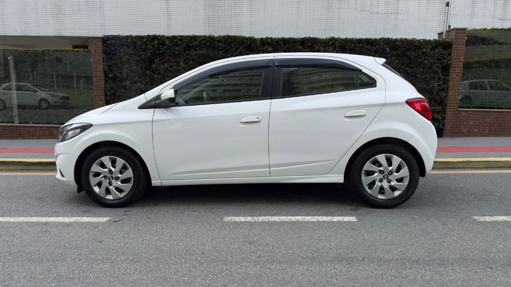 Chevrolet Onix Hatch lt 1.4 8v flexpower 5p aut.    2018