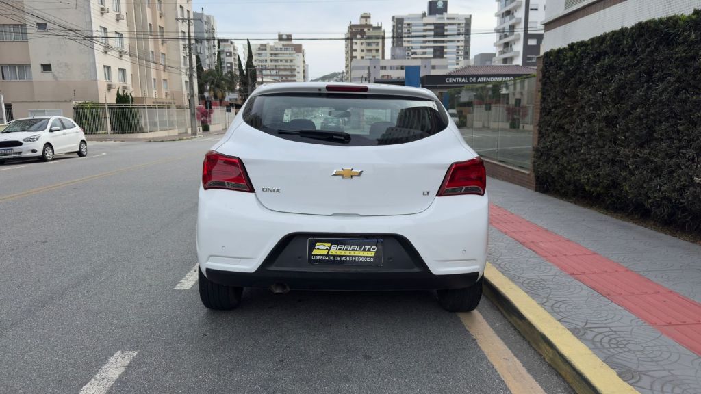 Chevrolet Onix Hatch lt 1.4 8v flexpower 5p aut.    2018