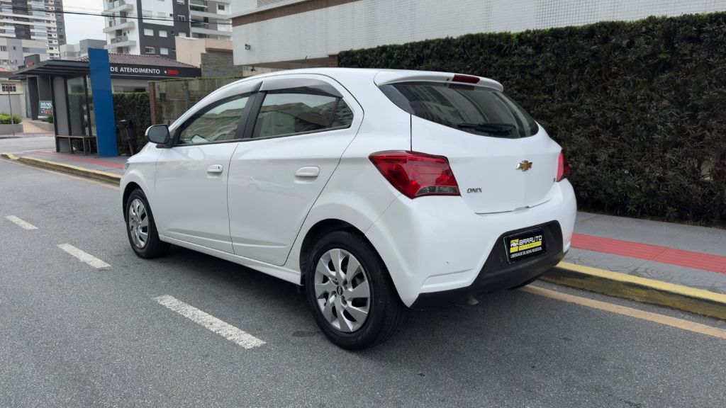Chevrolet Onix Hatch lt 1.4 8v flexpower 5p aut.    2018