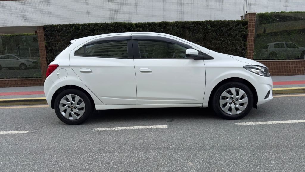 Chevrolet Onix Hatch lt 1.4 8v flexpower 5p aut.    2018