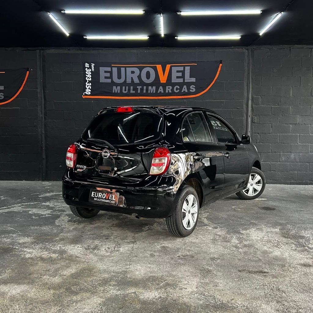 Nissan March 1.0 12v flex 5p    2015