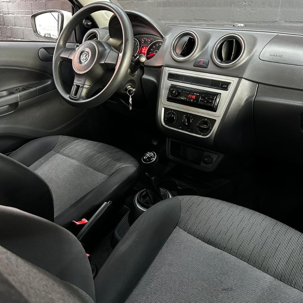 Volkswagen Voyage 1.0/1.0 city mi total flex 8v 4p    2014