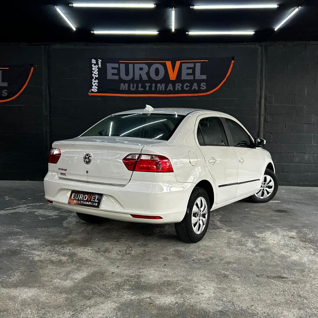 Volkswagen Voyage 1.0/1.0 city mi total flex 8v 4p    2014