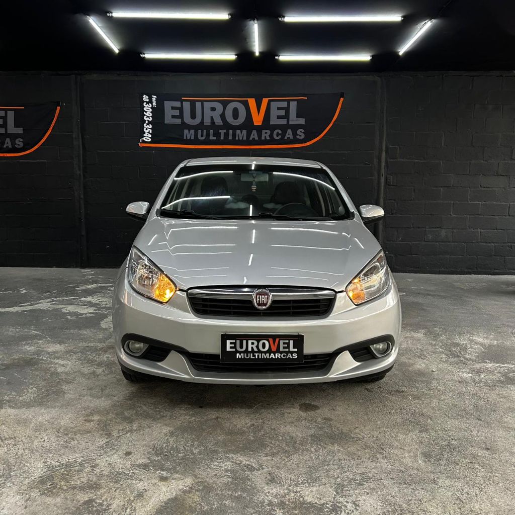 Fiat Grand Siena Siena attrac. 1.4 evo f.flex 8v    2013