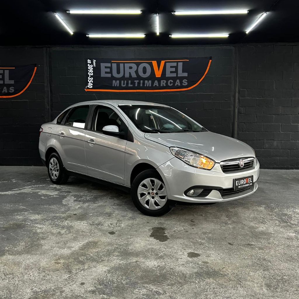 Fiat Grand Siena Siena attrac. 1.4 evo f.flex 8v    2013