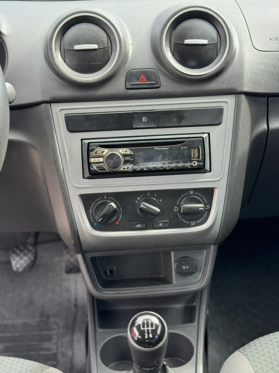Volkswagen Gol Trendline 1.0 t.flex 8v 5p    2015