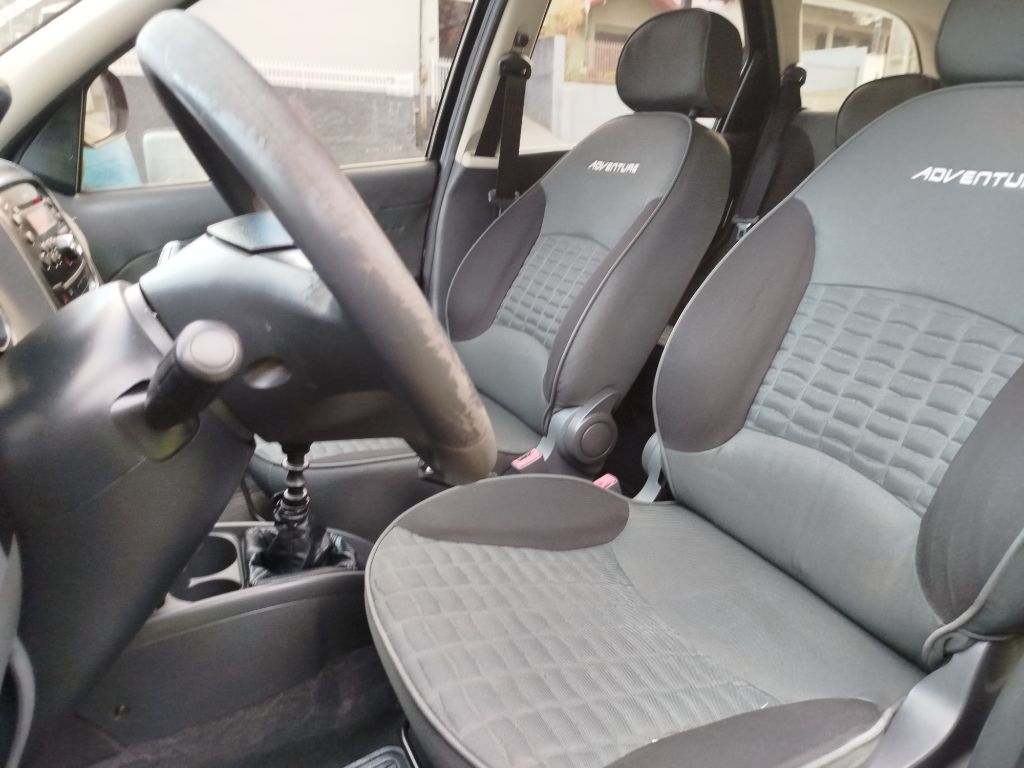 Fiat Palio Weekend adventure locker 1.8 flex    2014