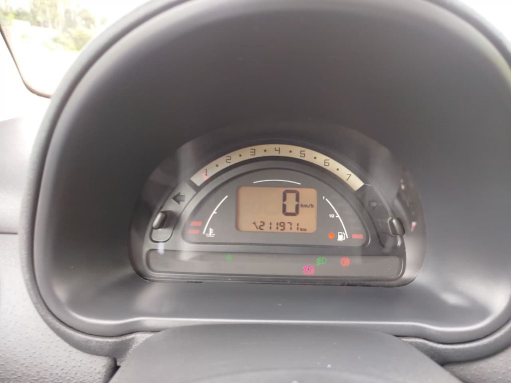 Citroën C3 Glx 1.4/ glx sonora 1.4 flex 8v 5p    2009