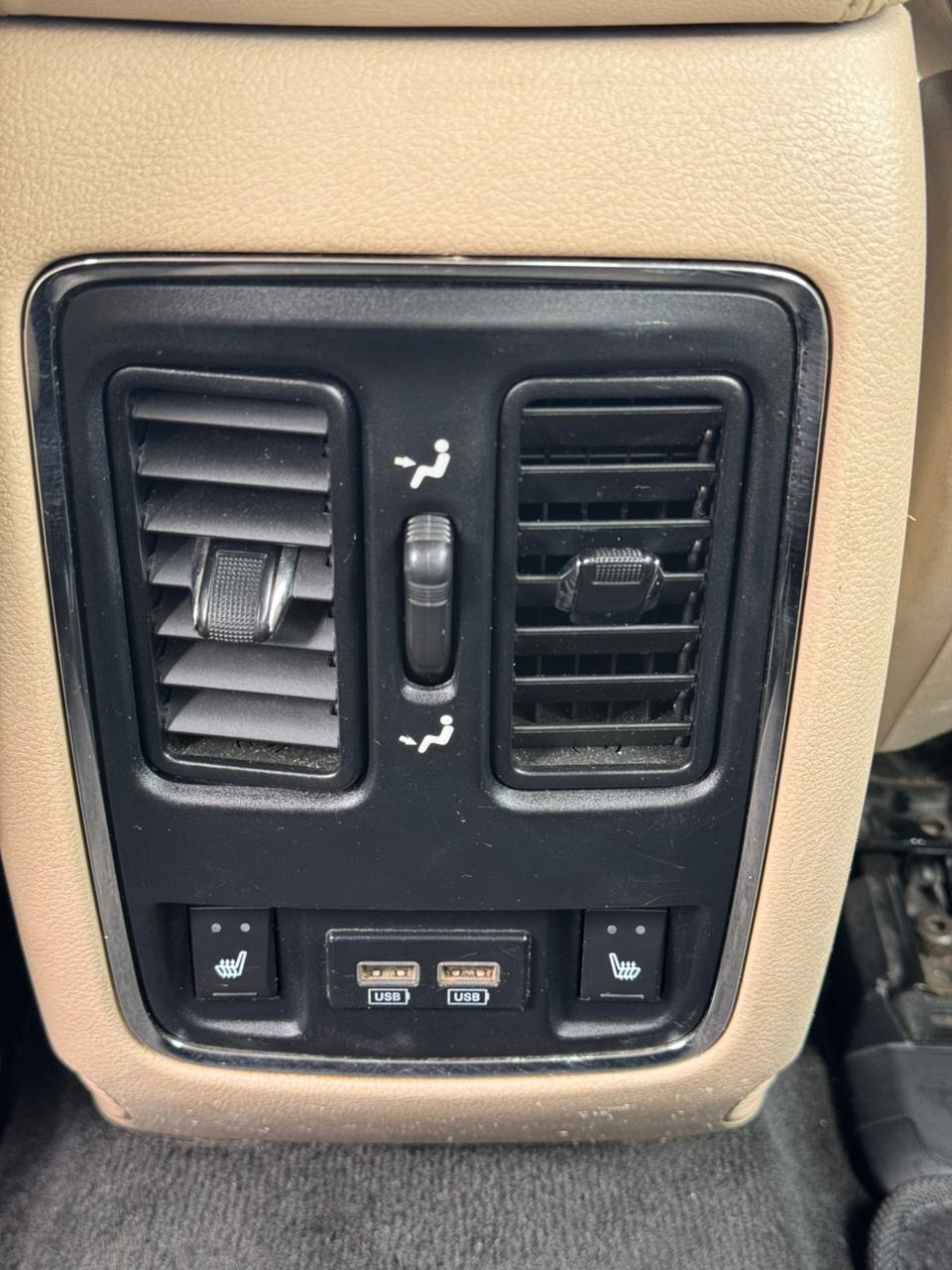 Jeep Cherokee Cherokee limited 3.6 4x4 v6 aut.    2015