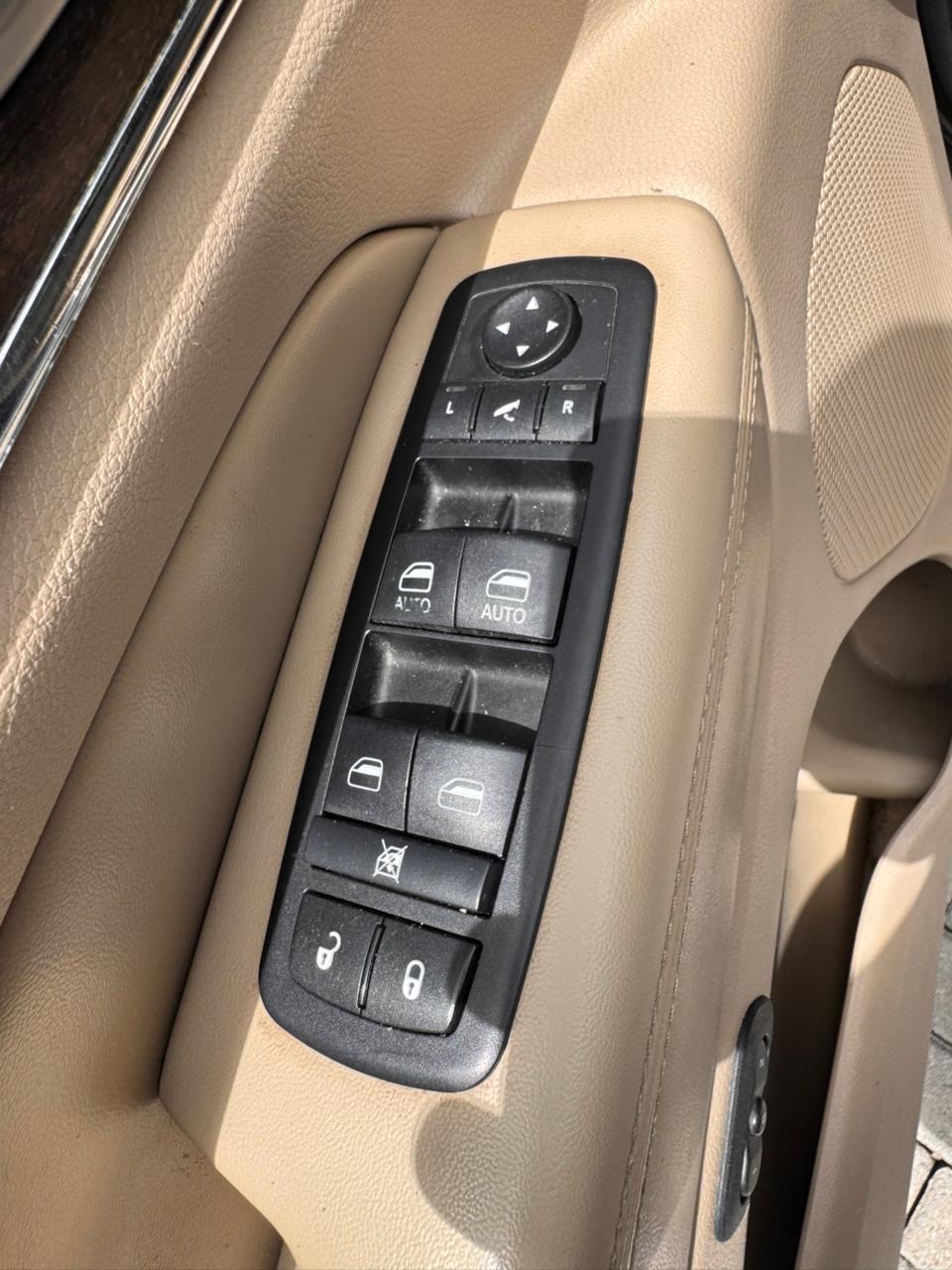 Jeep Cherokee Cherokee limited 3.6 4x4 v6 aut.    2015