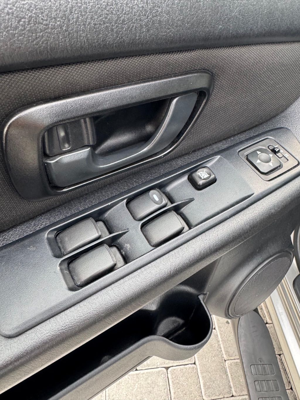 Mitsubishi Pajero Tr4 2.0 flex 16v 4x2 aut.    2015