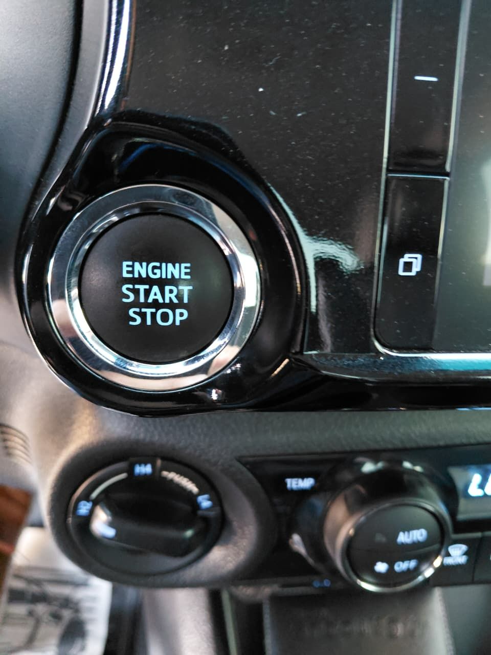 Hilux CD SRX 4x4 2.8 TDI 16V Diesel Aut. — foto 9