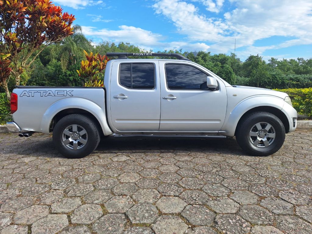 Frontier XE  CD 4x4 2.5 TB Diesel — foto 7