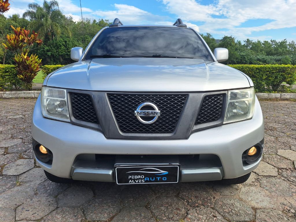 Frontier XE  CD 4x4 2.5 TB Diesel — foto 3