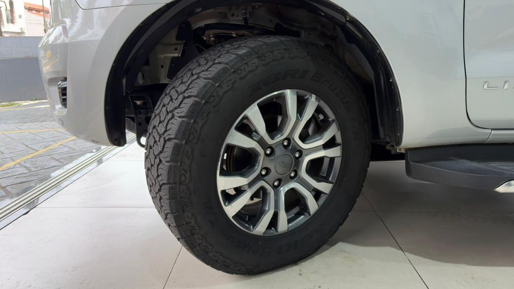 Ranger Limited 3.2 4x4 CD Diesel Aut.