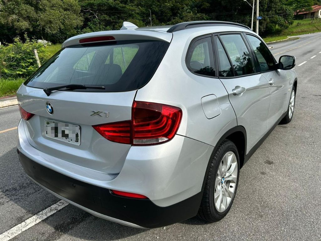 X1 SDRIVE 18i 2.0 16V 4x2 Aut. — foto 4