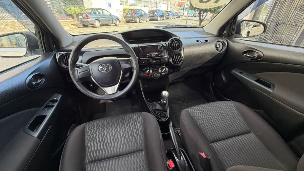 ETIOS X 1.3 Flex 16V 5p Mec. — foto 6