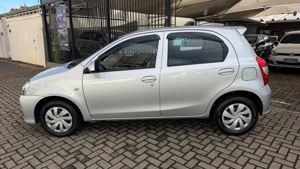 ETIOS X 1.3 Flex 16V 5p Mec. — foto 3