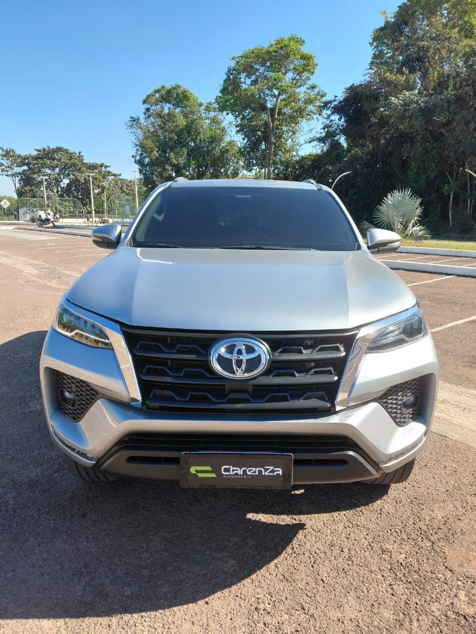 Hilux SW4 SRV 4x2 2.7 Flex 16V Aut. — foto 8