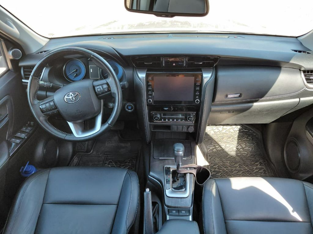 Hilux SW4 SRV 4x2 2.7 Flex 16V Aut. — foto 7