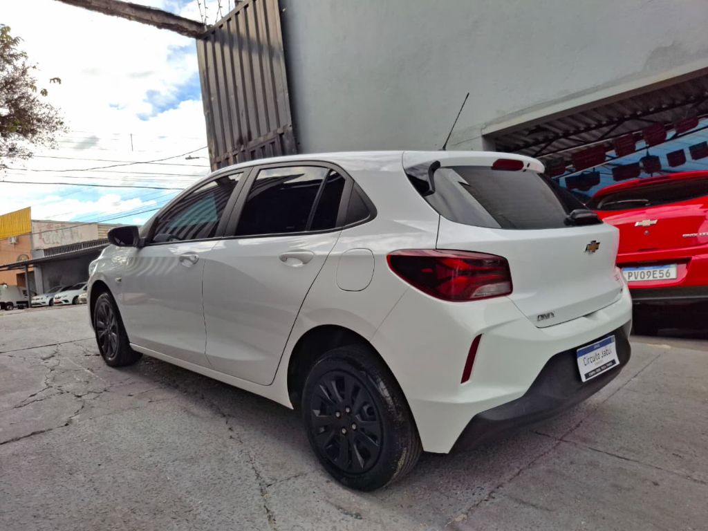 ONIX HATCH LT 1.0 Flex manual — foto 4