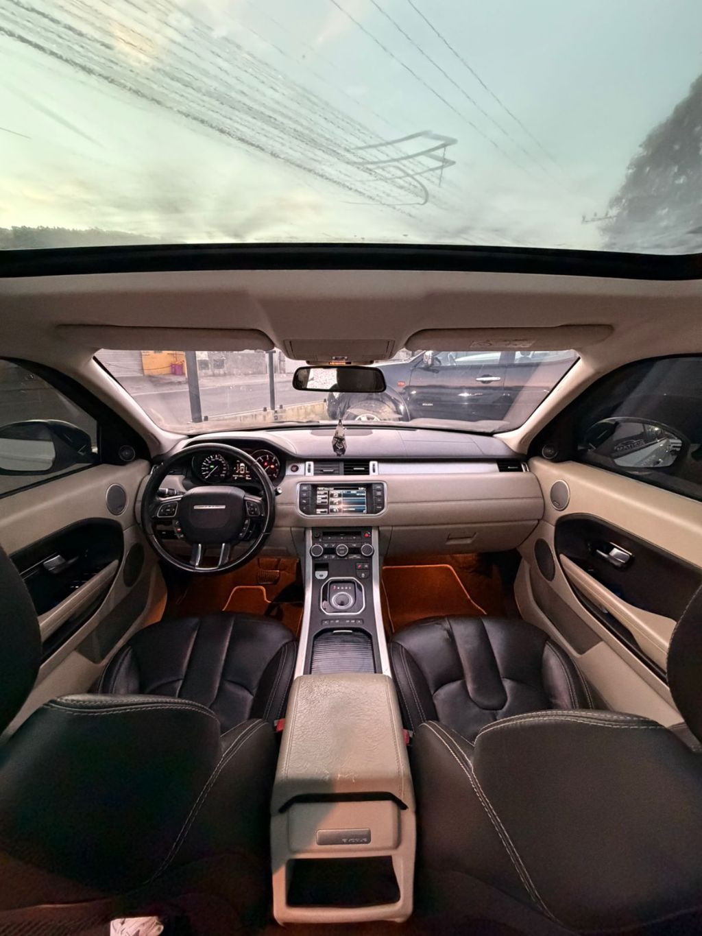 Range R.EVOQUE Prestige 2.0 Aut. 5p — foto 8