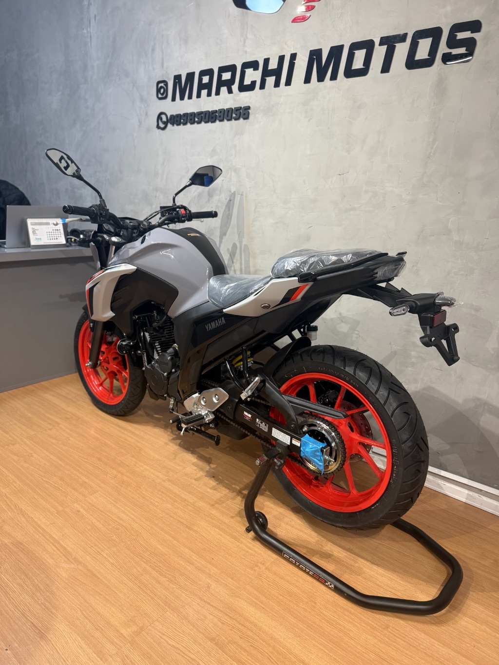 FZ25 250 FAZER CONNECTED — foto 5