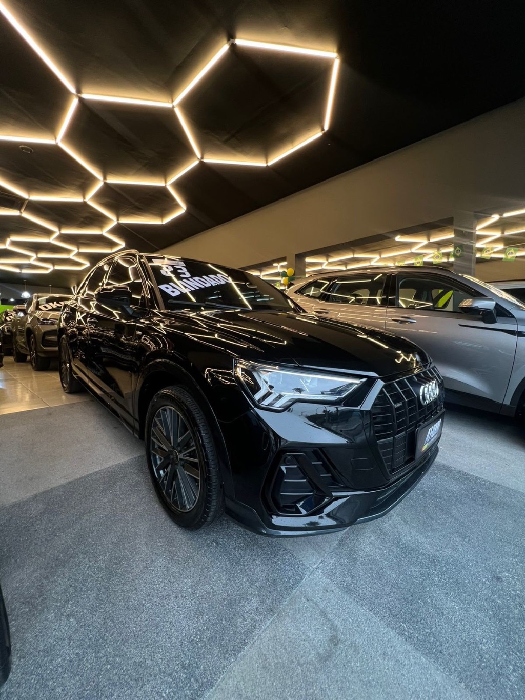Q3 Perf. Black 2.0 TFSI Tiptr. Quattro