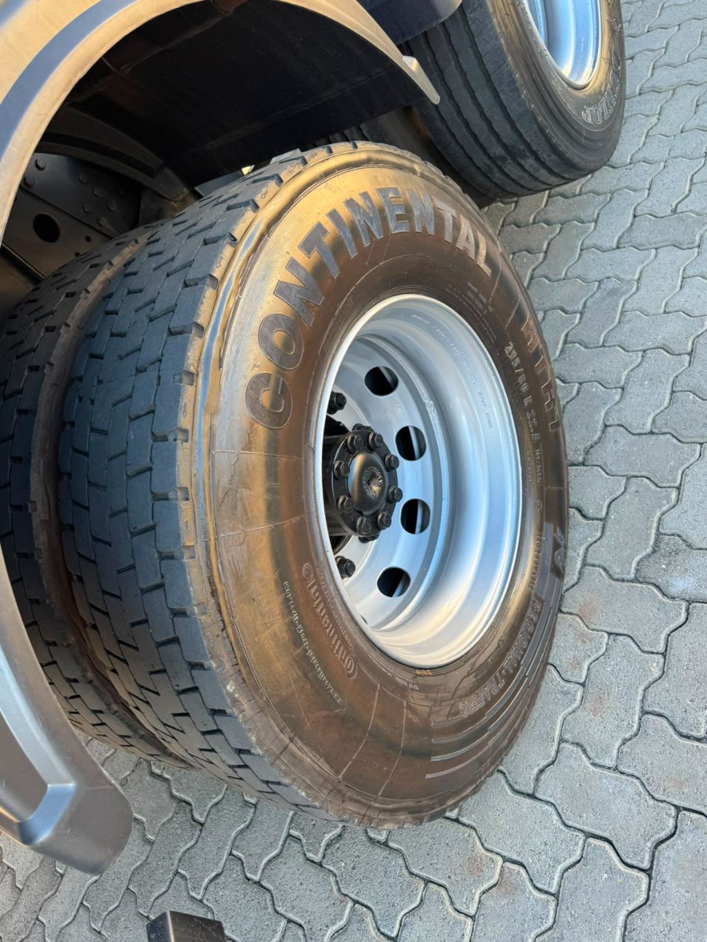 Atego 2430 6x2 2p (diesel)(E5) — foto 14