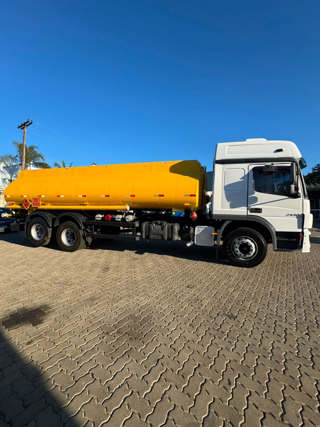 Atego 2430 6x2 2p (diesel)(E5) — foto 5