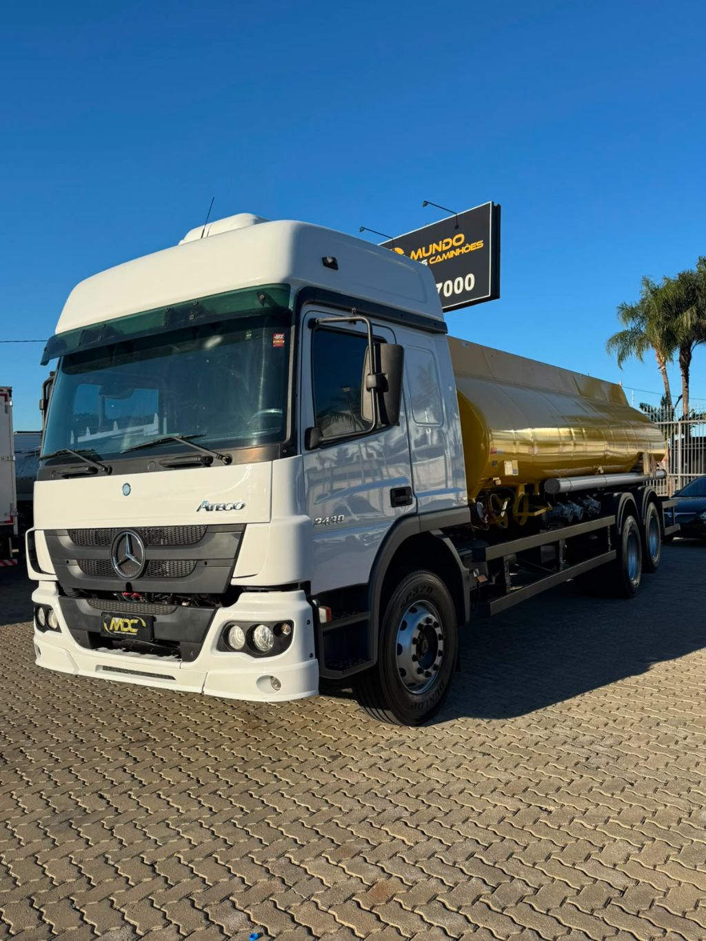 Atego 2430 6x2 2p (diesel)(E5) — foto 1
