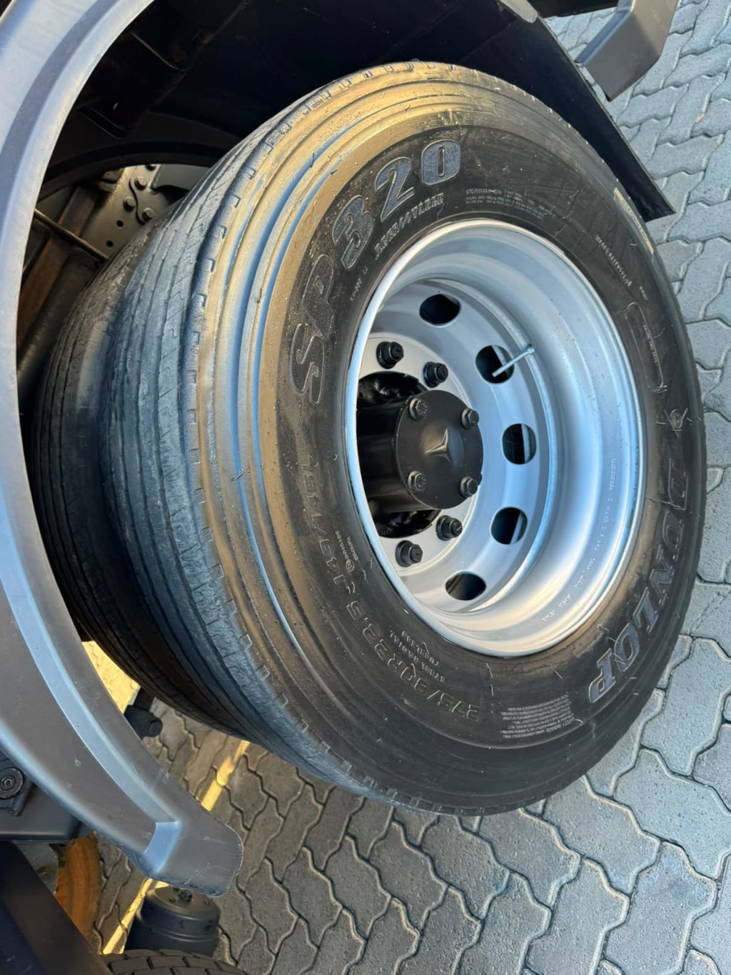 Atego 2430 6x2 2p (diesel)(E5) — foto 17