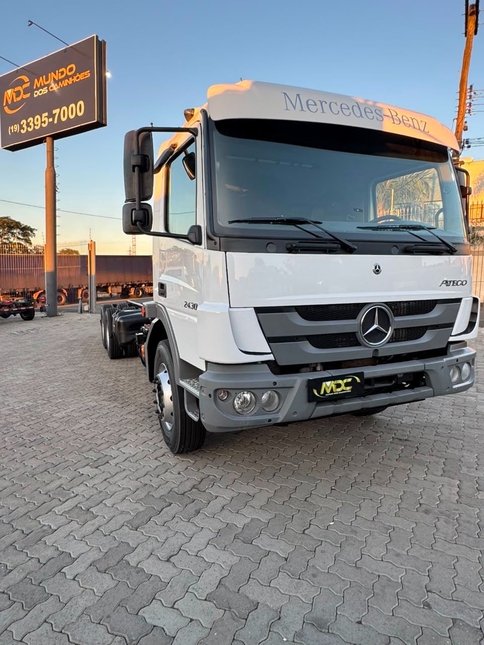 Atego 2430 6x2 2p (diesel)(E5) — foto 2