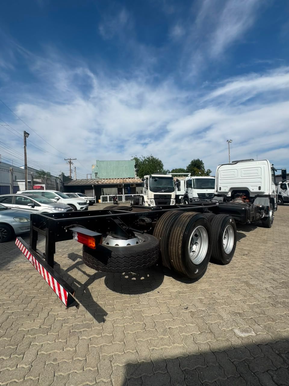 MB ATEGO 2430 - CHASSI  — foto 6