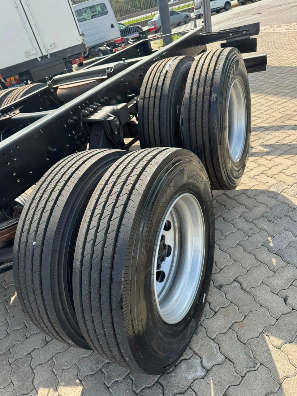 MB ATEGO 2430 - CHASSI  — foto 10
