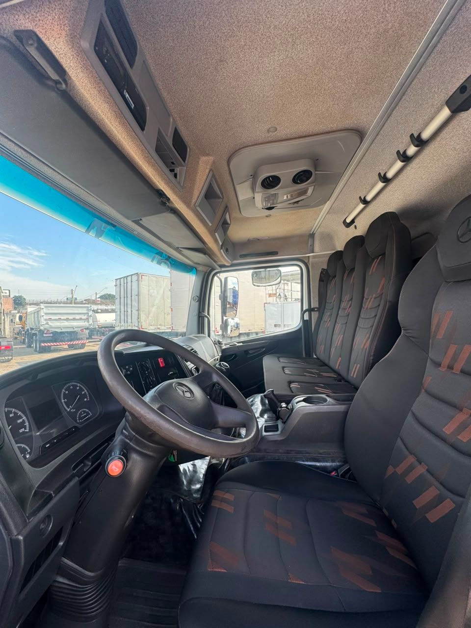 MB ATEGO 2430 - CHASSI  — foto 7