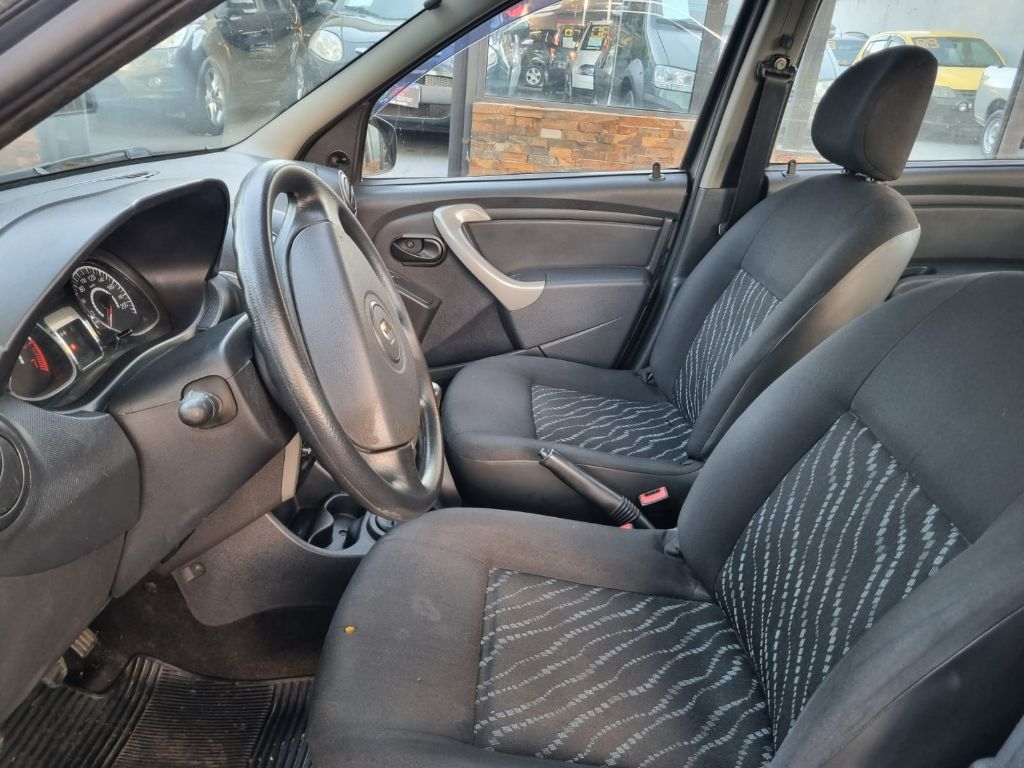 LOGAN Authentique Hi-Flex 1.0 16V 4p — foto 5