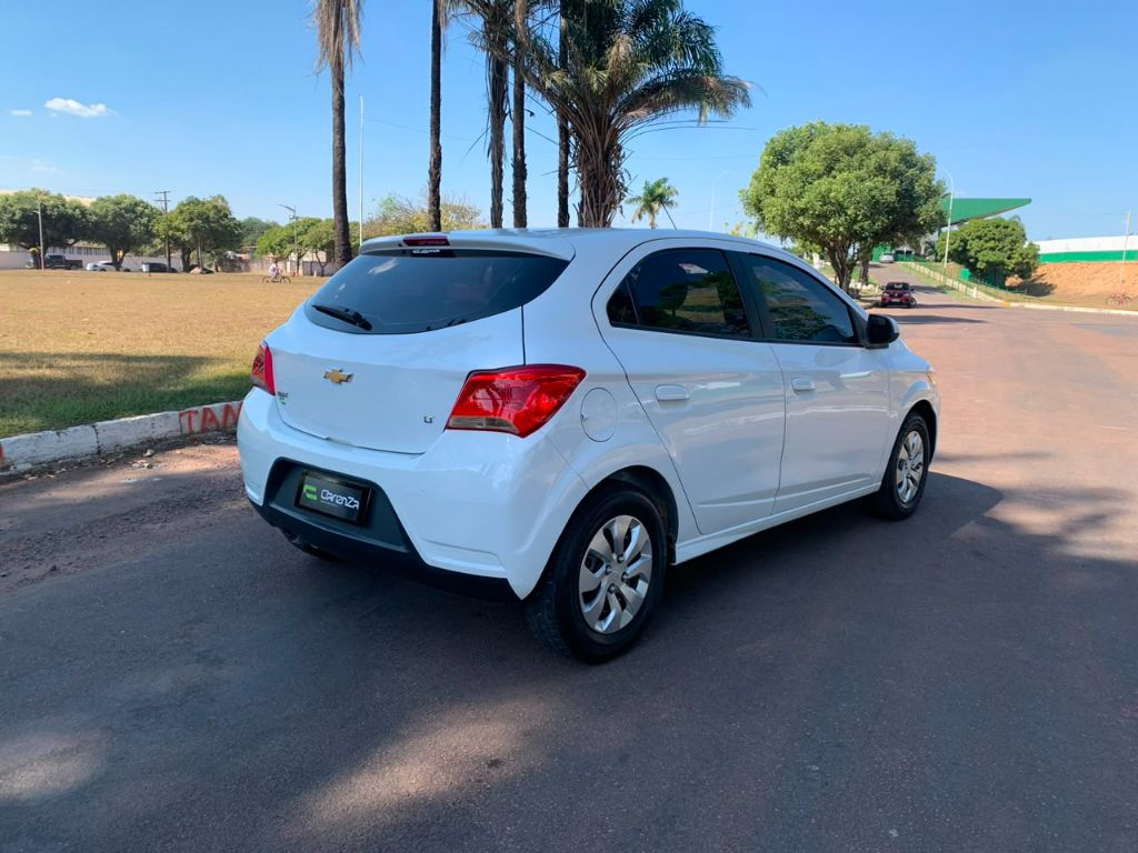 ONIX HATCH LT 1.0 8V FlexPower 5p Mec. — foto 13