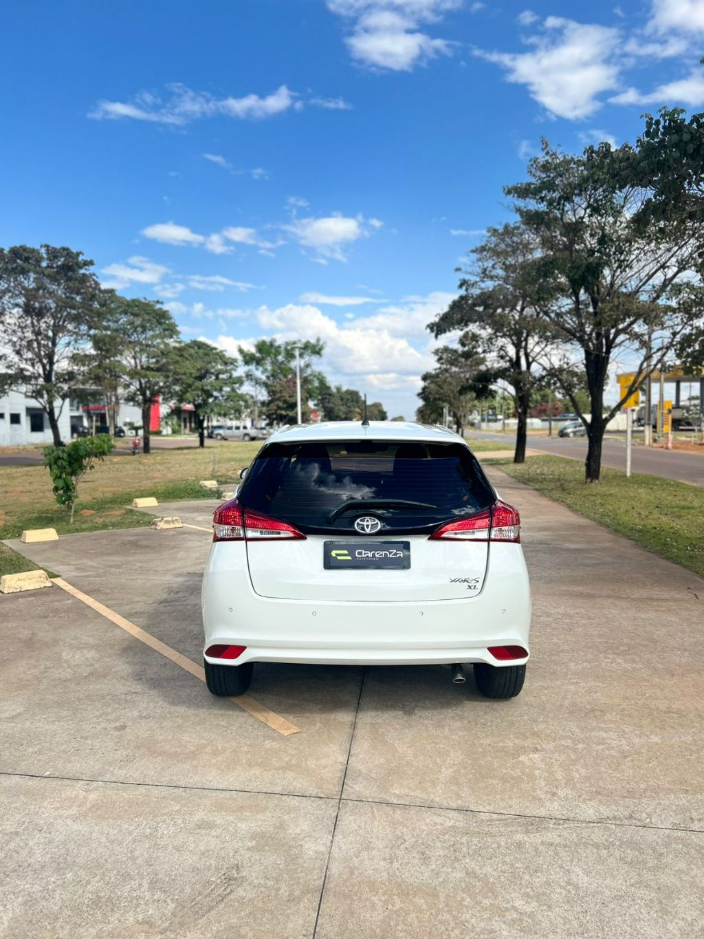 YARIS XL Plus Con. 1.5 Flex 16V 5p Aut. — foto 3