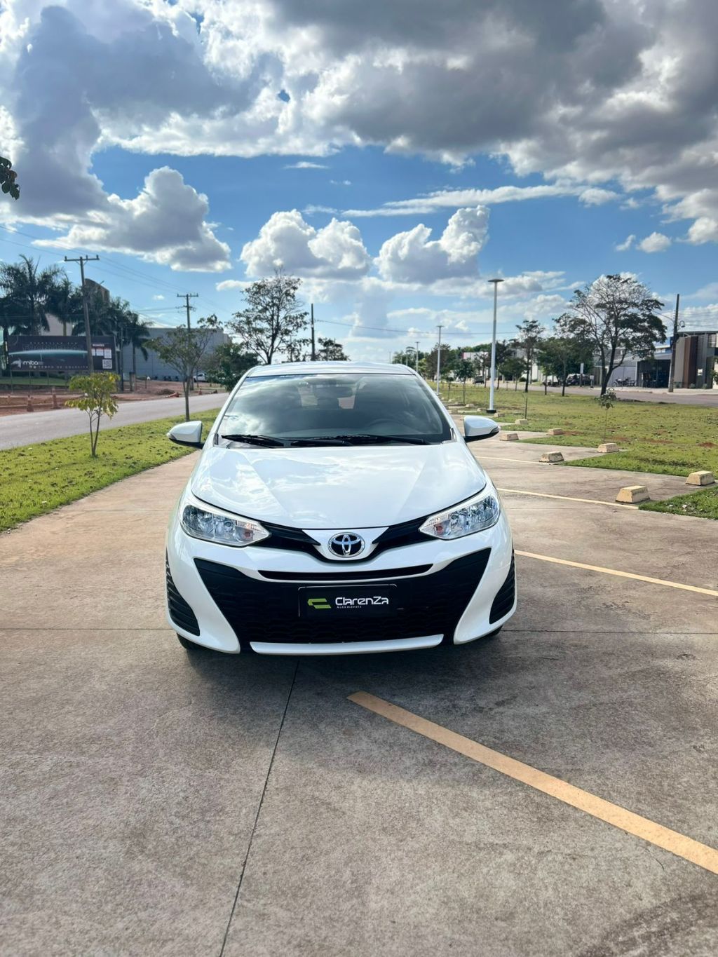 YARIS XL Plus Con. 1.5 Flex 16V 5p Aut. — foto 13