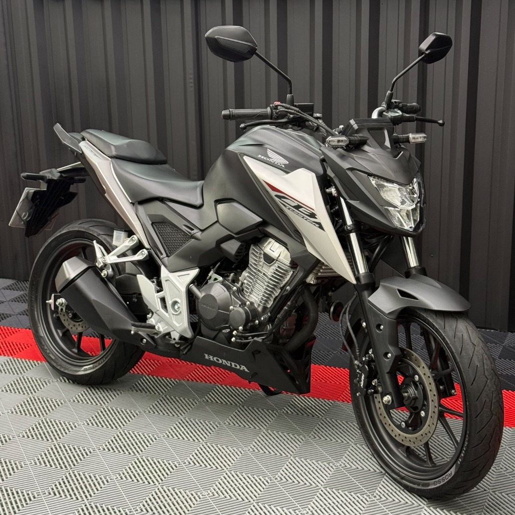 CB 300F Twister Flex — foto 3