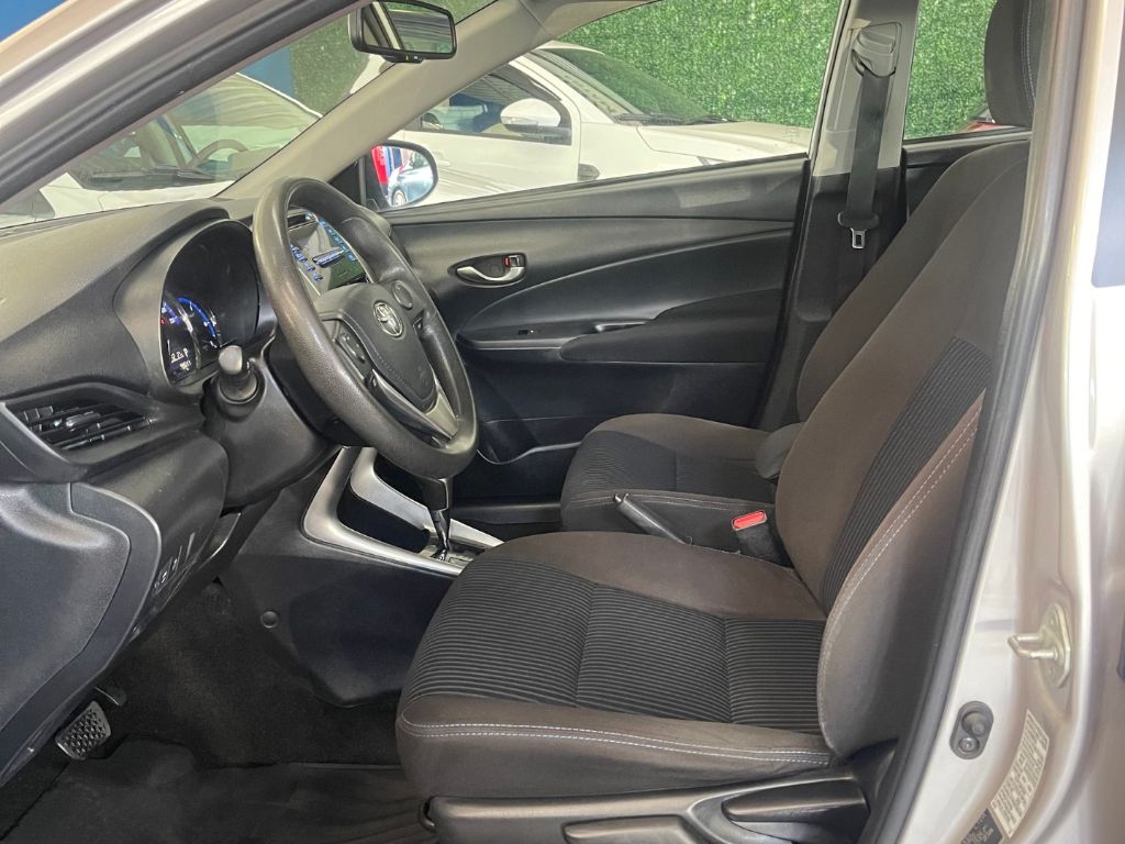 YARIS XL Sedan 1.5 Flex 16V 4p Aut. — foto 6